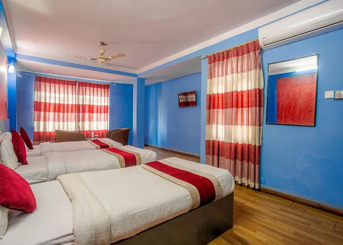 Oyo 808 Om Ganapati Pvt Ltd Hotel *